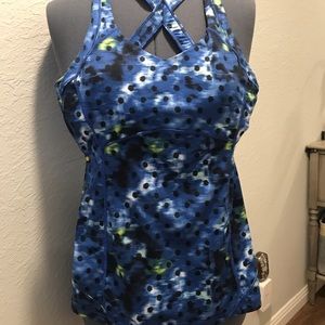 Lululemon top size 8